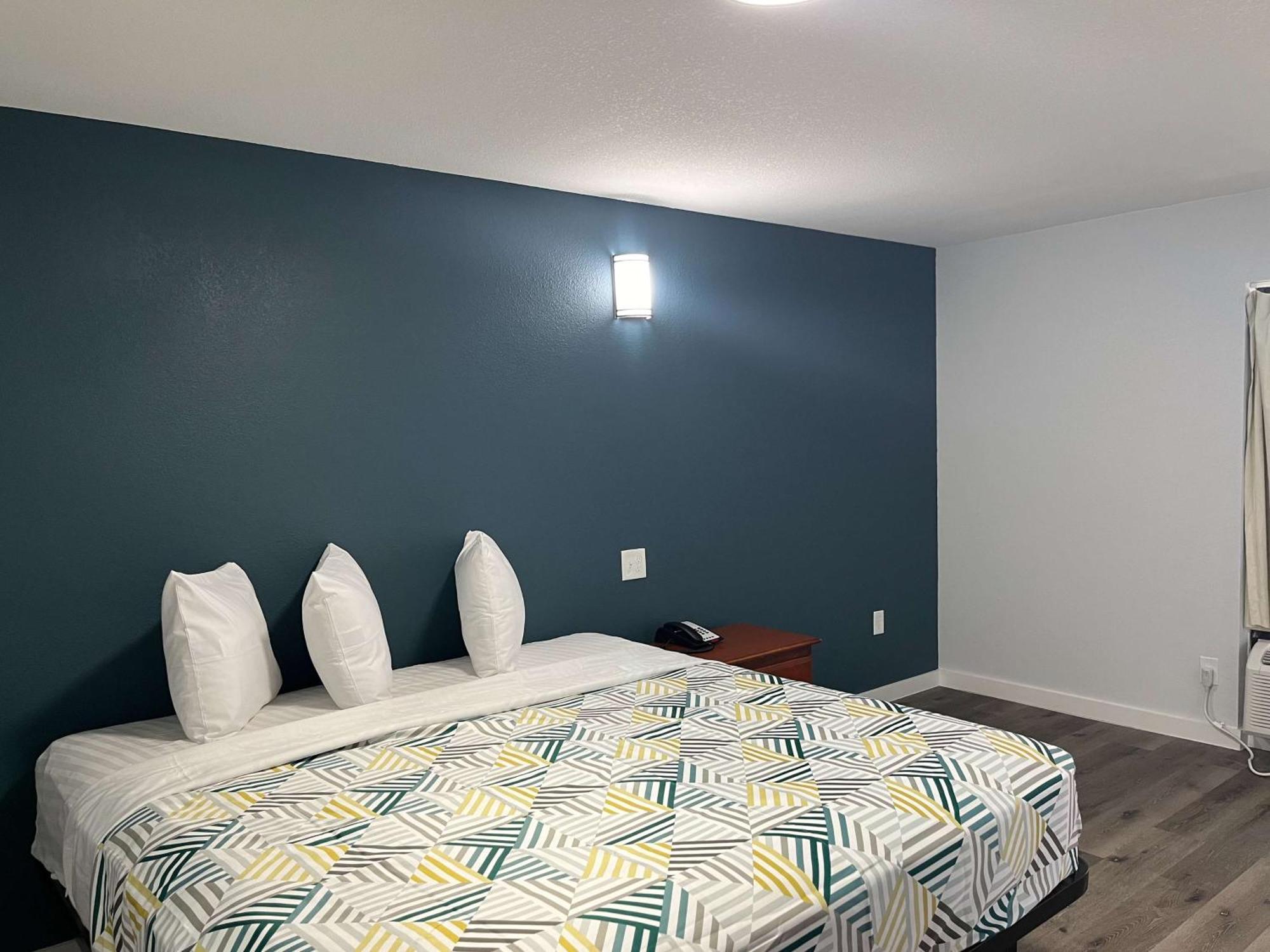 Motel 6 Greenwood, Ms Екстериор снимка